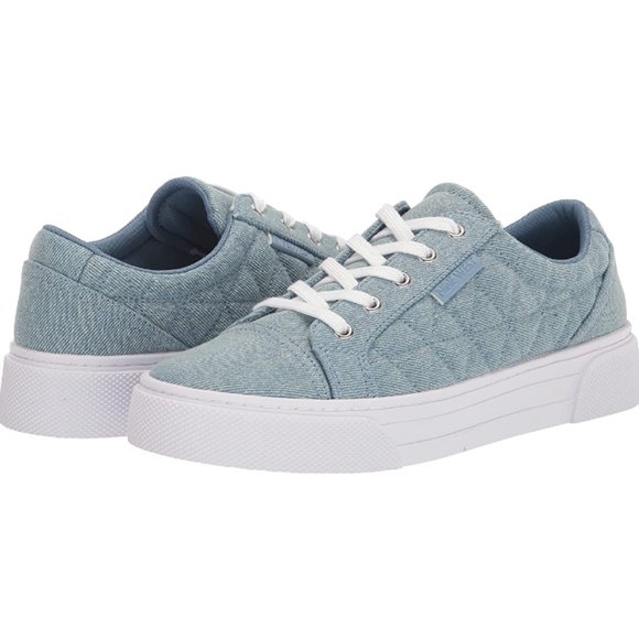 NINE WEST Women's Hola Sneakers Light Denim Blue Quilted Size 8.5 - Picture 1 of 11